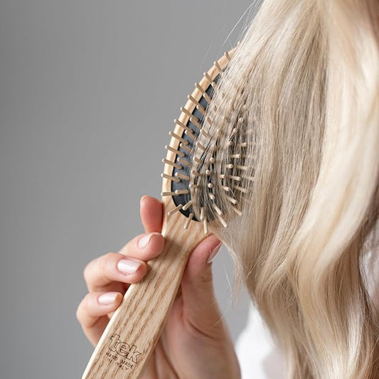 TEK – Large Oval Wooden Brush with Short Pins – Handmade in Italy with Sustainable and Vegan Materials – Safe for All Hair Types Wet or Dry – Gentle Detangler & Anti-Static Properties