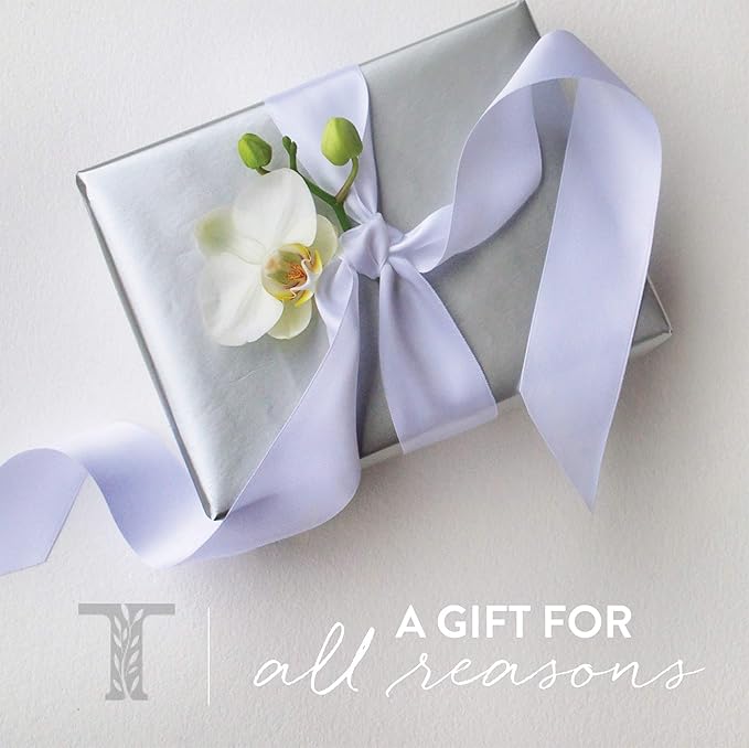 Thymes Moisturizing Hand Wash Soap with Pump - Luxury Hand Soap Gently Cleanses & Moisturizes - Skin Care with Glycerin & Kelp - Serene, Fresh Fragrance (Aqua Coralline, 8.25 oz)